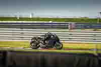 Evening Low_Mid Group Black Bikes